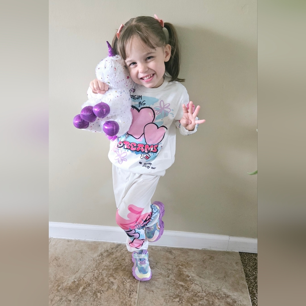 Trendy Girl's Graffiti Jogger Set - Size 5T